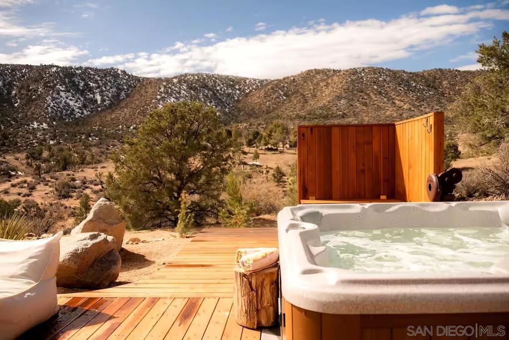 MLS #250043924SD image #37