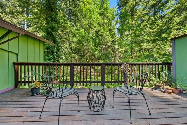 13550 Bear Creek Road, Boulder Creek CA: https://media.crmls.org/mediaz/28e50e44-d94b-44fb-a636-f1d2dafaea25.jpg