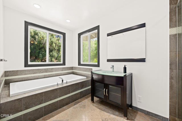 Detail Gallery Image 21 of 46 For 9608 Dale Ave, Shadow Hills,  CA 91040 - 3 Beds | 2/1 Baths