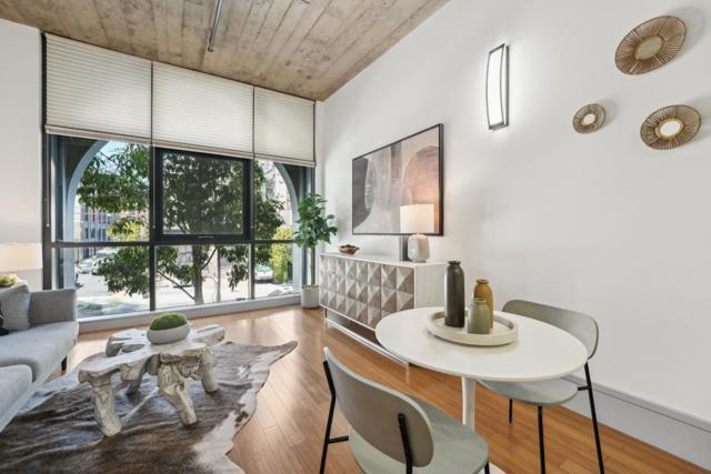 1 S Park Street, San Francisco CA: https://media.crmls.org/mediaz/28e64d60-7b47-4edf-8553-2143978ea29d.jpg