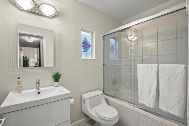 1350 N Cabrillo Highway, Half Moon Bay CA: https://media.crmls.org/mediaz/28e6e28f-3a77-4615-8121-1a4ad71ea9a1.jpg