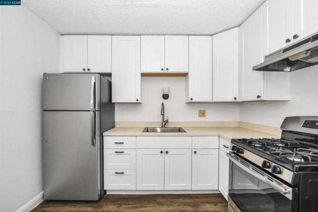 Image 8 of 37 For 2236 Hillsborough Ct