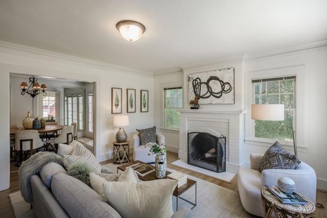 1124 Vancouver Avenue, Burlingame CA: https://media.crmls.org/mediaz/28e73682-ae75-4498-823c-8419957a5b2f.jpg