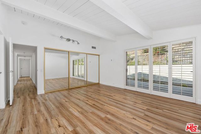1224 El Hito Circle, Pacific Palisades CA: https://media.crmls.org/mediaz/28e84827-c726-4558-ad23-02b7c8a49f40.jpg