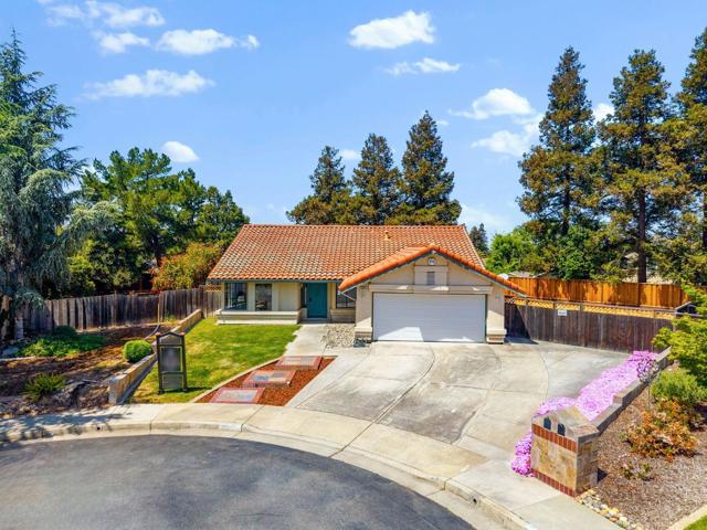 3359 Kuykendall Place, San Jose CA: https://media.crmls.org/mediaz/28e86ff7-ac23-4945-aa0b-94adfa0e06b5.jpg