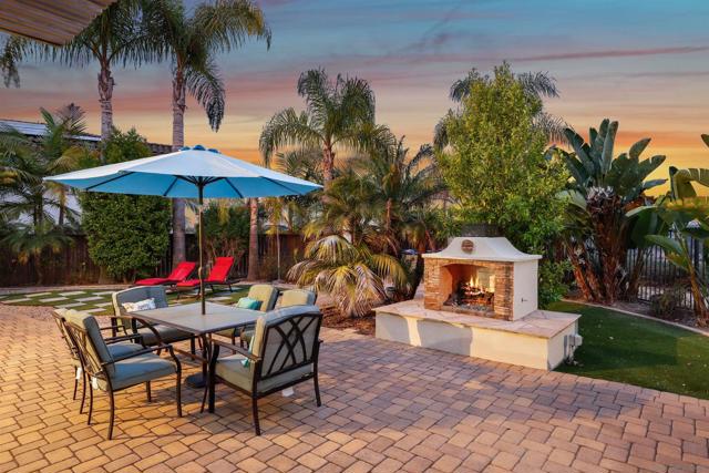 6911 Goldstone Rd, Carlsbad CA: https://media.crmls.org/mediaz/28ea6e73-c9f9-4ba3-8454-946a7d777dd9.jpg