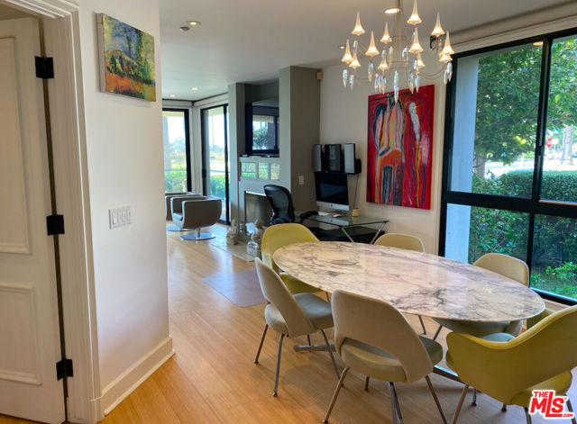 701 Ocean Avenue, Santa Monica CA: https://media.crmls.org/mediaz/28ea83dd-cc0f-449c-888a-ada8200d14b9.jpg