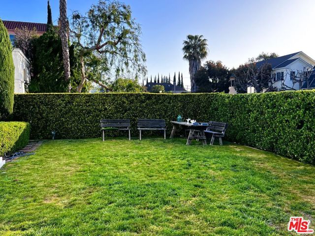 821 Lorraine Boulevard, Los Angeles CA: https://media.crmls.org/mediaz/28ea9826-b760-4f10-a764-fc3a583160c0.jpg