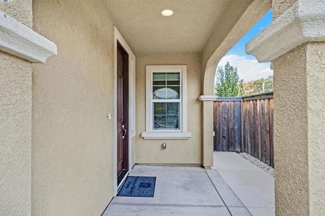 Image 2 of 43 For 1705 Hummingbird Way