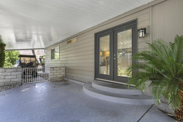 49305 Hwy 74, Palm Desert CA: https://media.crmls.org/mediaz/28efe14b-5785-48a2-9168-87f546212a1f.jpg