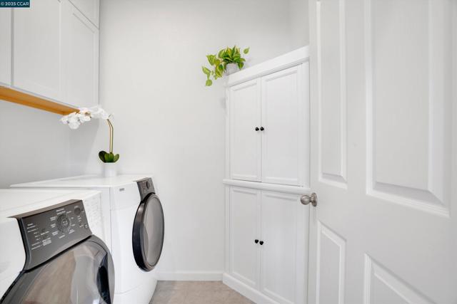 218 Ladybug Ln, Martinez CA: https://media.crmls.org/mediaz/28f0471c-9588-4120-9e9c-48210337211e.jpg