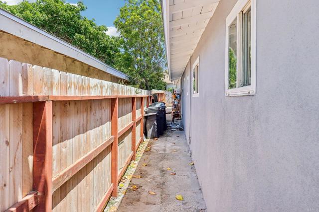 1947 D Avenue, National City CA: https://media.crmls.org/mediaz/28f09903-b41c-4822-90d9-05d3952935bb.jpg