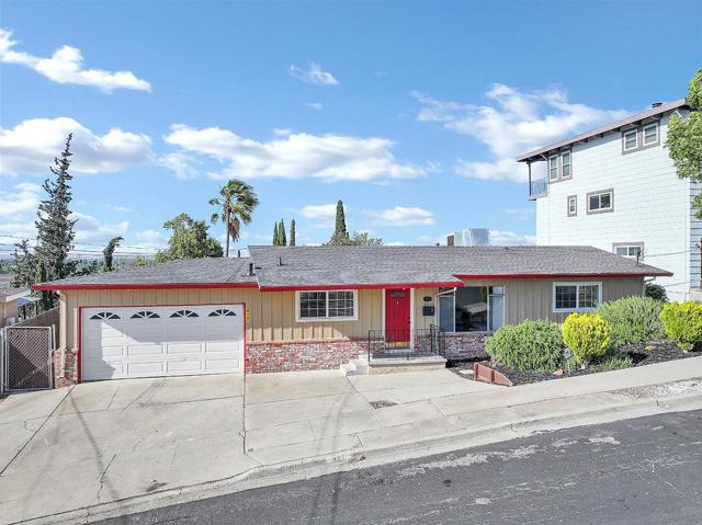 417 Lynn Avenue, Antioch CA: https://media.crmls.org/mediaz/28f133cd-9aa4-4189-b2ca-a32eee4be27c.jpg