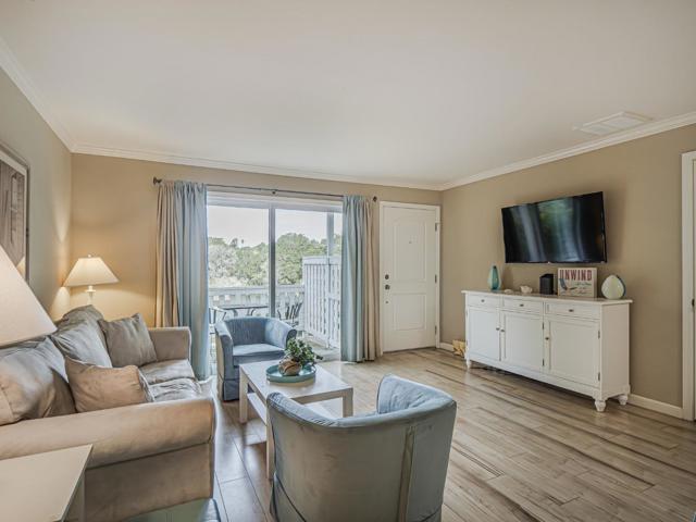 755 14th Avenue, Santa Cruz CA: https://media.crmls.org/mediaz/28f18046-e950-410e-8c18-13bbcde74bc2.jpg