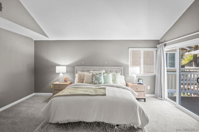 13907 Bruyere Ct, San Diego CA: https://media.crmls.org/mediaz/28f23cba-148a-4267-a4b4-428c53e0285a.jpg