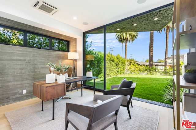 1011 Georgina Avenue, Santa Monica CA: https://media.crmls.org/mediaz/28f3d01e-273f-4f2b-8c83-e81c3f1201f1.jpg
