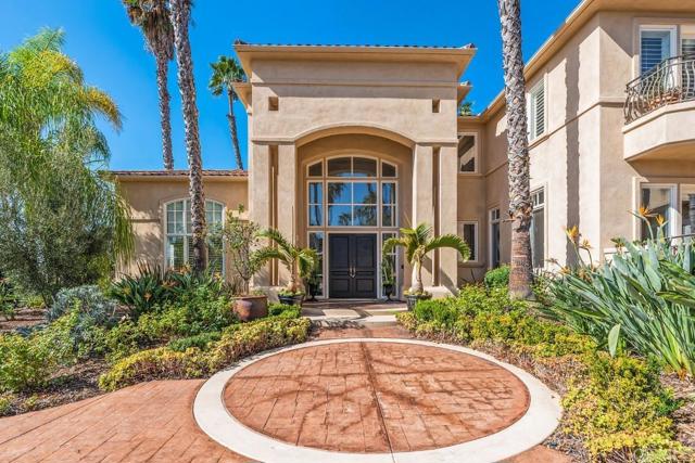 7345 Vista Rancho Ct, Rancho Santa Fe CA: https://media.crmls.org/mediaz/28f4600e-1e86-4f20-a077-ee5531d19686.jpg