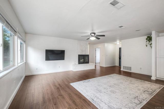 Detail Gallery Image 11 of 44 For 338 Rancho Vista Pl, Vista,  CA 92083 - 4 Beds | 2 Baths