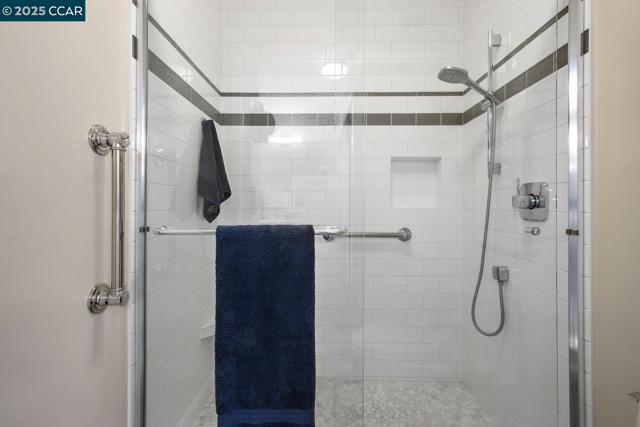2155 Cactus Ct, Walnut Creek CA: https://media.crmls.org/mediaz/28f5db25-a6a4-43e1-8c1e-7f4c5bce9927.jpg
