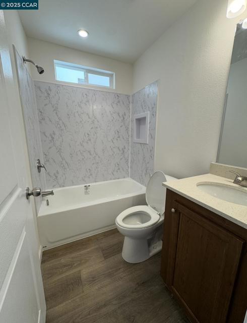 414 N School St, Lodi CA: https://media.crmls.org/mediaz/28f619d9-b0e9-4214-b857-884ed07ca0fb.jpg