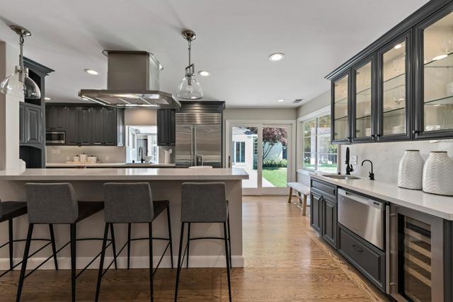 1715 Forest View Avenue, Hillsborough CA: https://media.crmls.org/mediaz/28f6b5a0-bfd9-4e47-a17a-26cc81b4e964.jpg