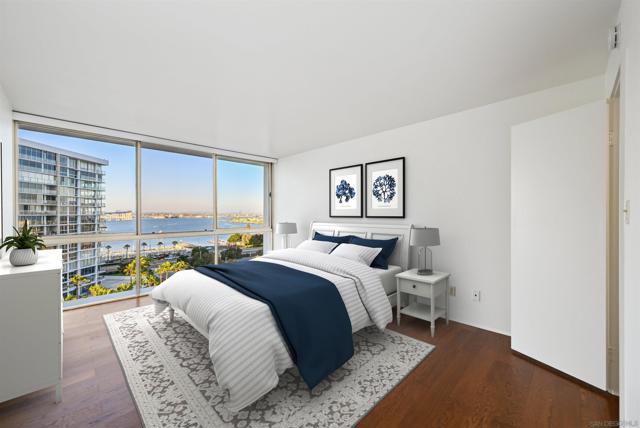 1830 Avenida Del Mundo, Coronado CA: https://media.crmls.org/mediaz/28f6e20c-56aa-487f-9765-744bc354acec.jpg