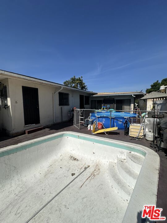 2 Bed Home for Sale in Compton, California