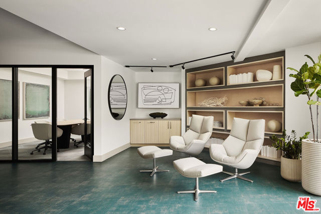299 E Thousand Oaks Boulevard, Thousand Oaks CA: https://media.crmls.org/mediaz/28f8aa05-9854-4845-a00f-c787b1ca165f.jpg