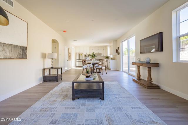 4683 Summit Avenue, Simi Valley CA: https://media.crmls.org/mediaz/28f9b32b-3b00-4844-ab55-44ac8b43c1c0.jpg