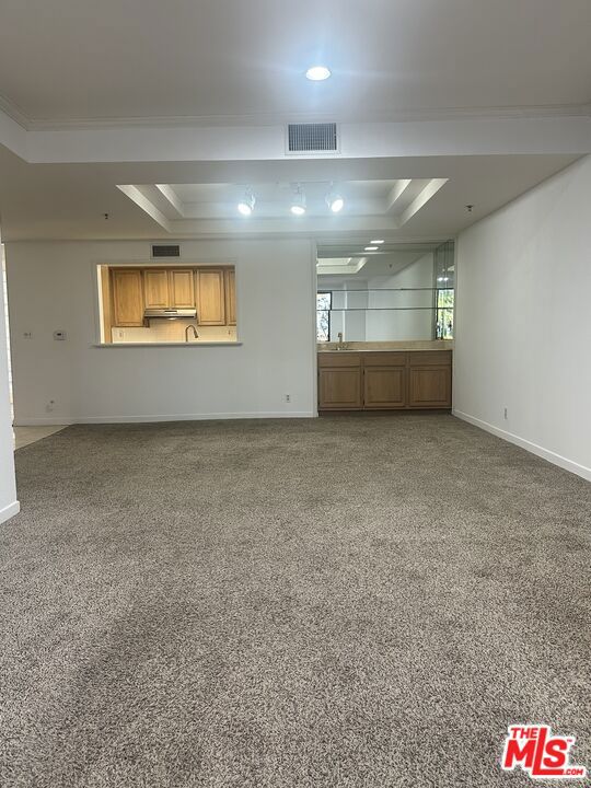 2122 Century Park Lane, Los Angeles CA: https://media.crmls.org/mediaz/28fa723c-746f-47a5-9e8c-7b43474c2163.jpg