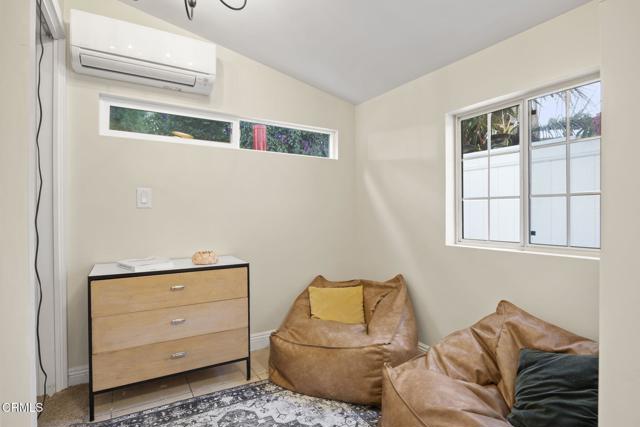 999 Waterbury Lane, Ventura CA: https://media.crmls.org/mediaz/28fa7a1d-3f80-4088-8d67-3ab97689957f.jpg