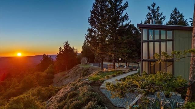 580 Rancho Prieta Road, Los Gatos CA: https://media.crmls.org/mediaz/28fb016f-1265-4f4c-9f29-3a6637cc8f31.jpg