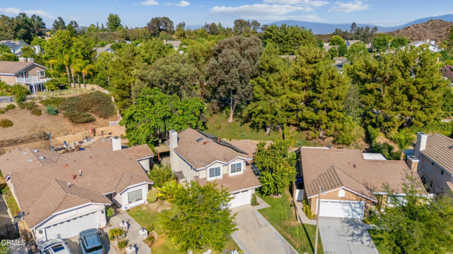 27220 Waterford Drive, Valencia CA: https://media.crmls.org/mediaz/28fb1b1f-60fe-4a0b-9af3-eeafb170af0f.jpg