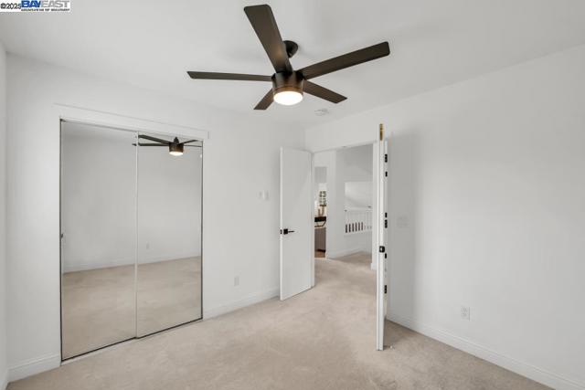 9193 Bungalow Way, Elk Grove CA: https://media.crmls.org/mediaz/28fb4bb3-d0ef-44c9-ac2f-0ca077d01690.jpg