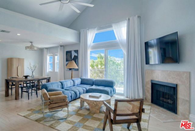 12530 Venice Boulevard, Los Angeles CA: https://media.crmls.org/mediaz/28fce9be-8ae1-407f-8ce4-53a3bb6a3d46.jpg