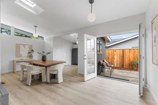 385 Cronin Drive, Santa Clara CA: https://media.crmls.org/mediaz/28fd5a29-afd9-4926-81fa-7327946c96c5.jpg