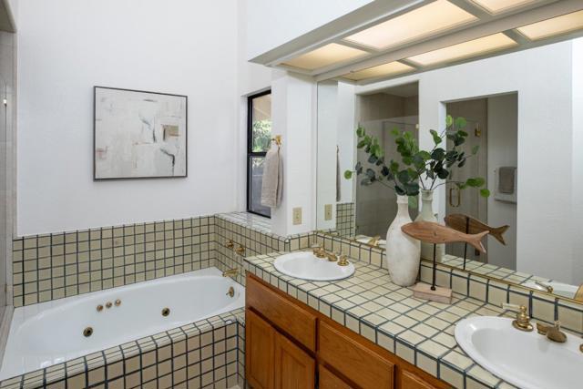 5935 Porto Alegre Drive, San Jose CA: https://media.crmls.org/mediaz/28fe3b0b-ca25-4b3e-8e5d-21cac1991124.jpg