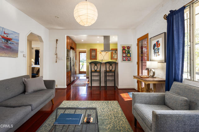 Detail Gallery Image 4 of 31 For 4129 Marmion Way, Los Angeles,  CA 90065 - 2 Beds | 1 Baths