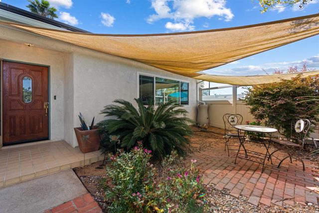 Detail Gallery Image 5 of 34 For 425 E Dougherty St, Fallbrook,  CA 92028 - 4 Beds | 2/1 Baths