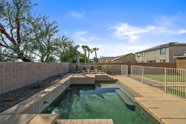 Image 42 of 46 For 84345 Volare Avenue