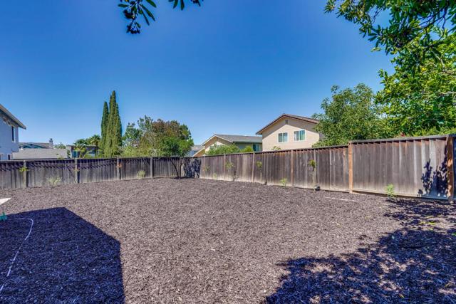 1607 Kennedy Drive, Milpitas CA: https://media.crmls.org/mediaz/28ff5578-bf11-4e04-ae4a-60caa916e89d.jpg