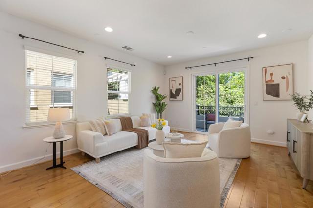 211 Okeefe Way, Mountain View CA: https://media.crmls.org/mediaz/28ff84a6-402f-4580-aba0-1e998d75c9b7.jpg