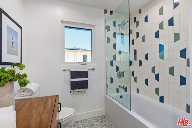 3528 Walnut Avenue, Manhattan Beach, California 90266, 5 Bedrooms Bedrooms, ,3 BathroomsBathrooms,Residential,Sold,Walnut,23238455
