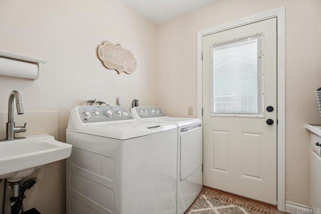 24039 Del Amo Road, Ramona CA: https://media.crmls.org/mediaz/29000d9b-88c2-43ce-85b6-d9d022e70c35.jpg