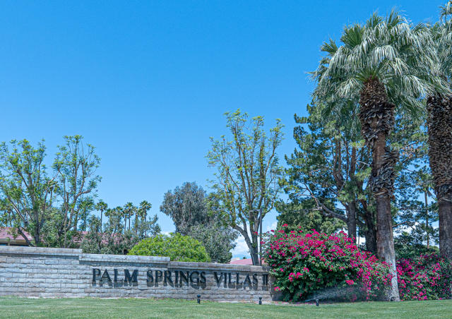 2820 N Arcadia Court, Palm Springs CA: https://media.crmls.org/mediaz/29001360-15f8-447a-b031-ce1befd233b6.jpg