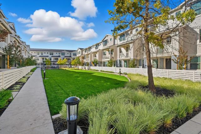 214 Oak Circle, Walnut Creek CA: https://media.crmls.org/mediaz/290105cd-b308-423b-85a9-33955140b650.jpg