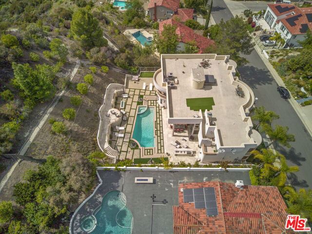 3848 Vista Linda Drive, Encino CA: https://media.crmls.org/mediaz/29021f11-6df4-43b2-966d-13c458a36360.jpg