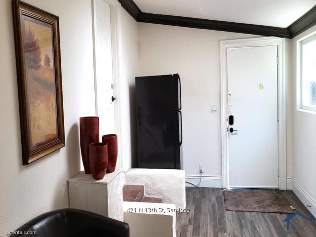 421 N 13th Street, San Jose CA: https://media.crmls.org/mediaz/29027998-e21c-4a69-a2d6-93d6eff410d2.jpg