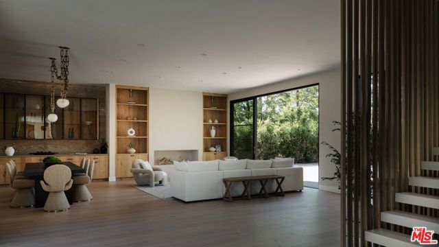 23346 Collins Street, Woodland Hills CA: https://media.crmls.org/mediaz/29042f8e-9ba3-4949-bcdd-871551d0cd74.jpg