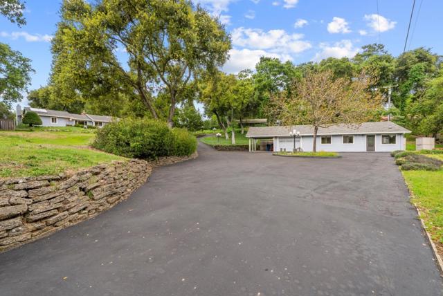 18301 Idylwild Road, Los Gatos CA: https://media.crmls.org/mediaz/29053d3d-2cef-42d8-a177-0859cdf8b8f3.jpg